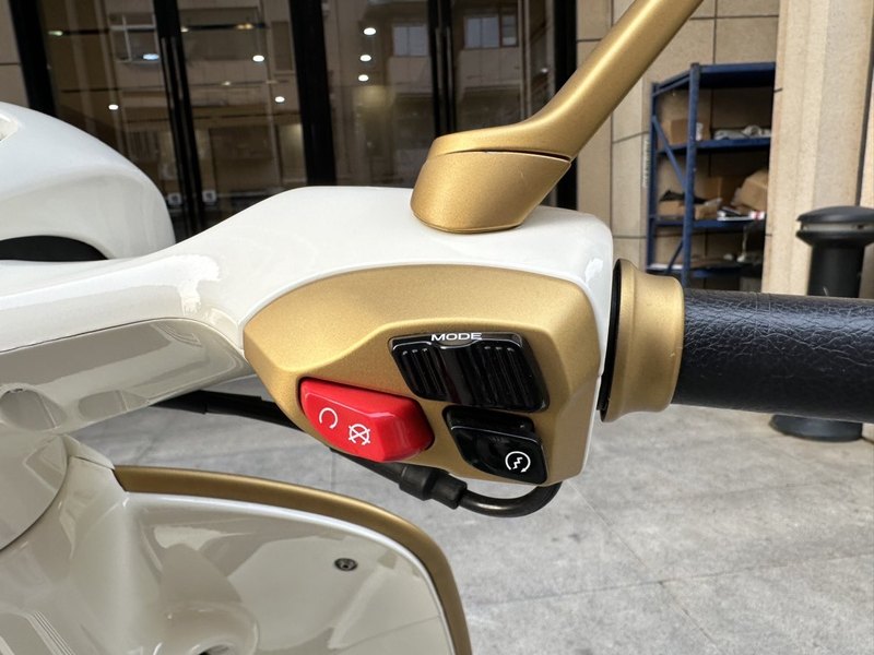 二手VESPA946