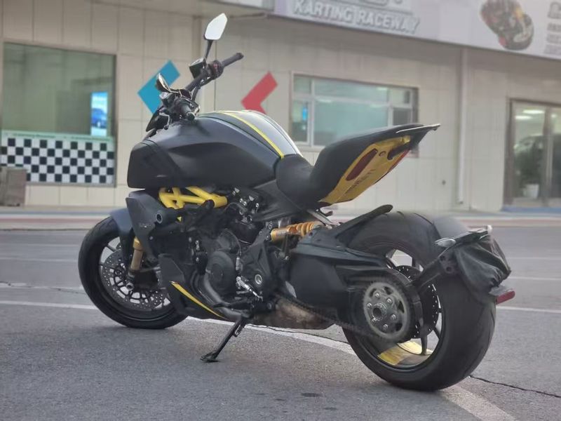 二手杜卡迪Diavel 