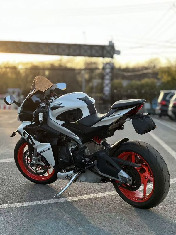 二手阿普利亚RS 660 