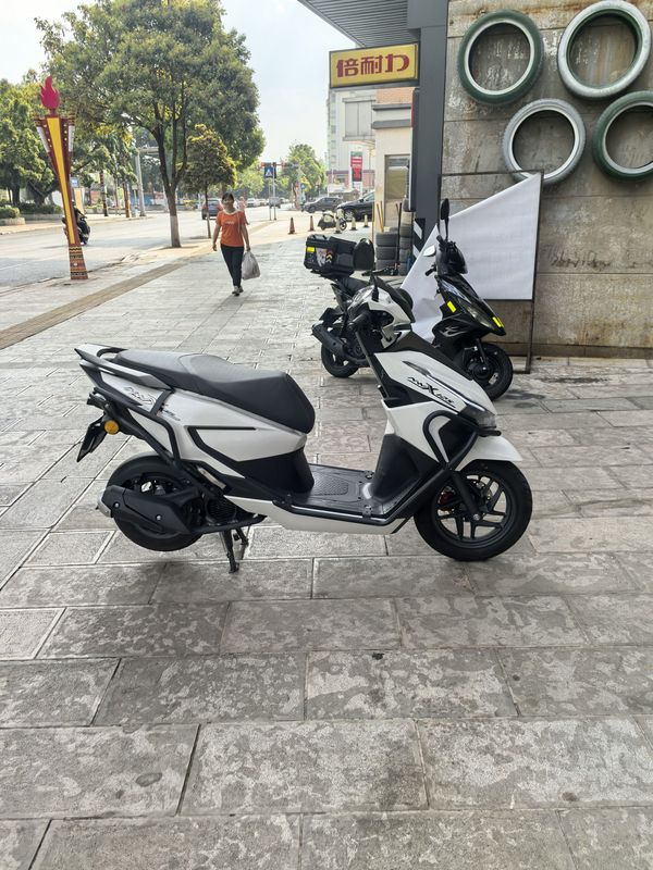二手五羊本田NWX125