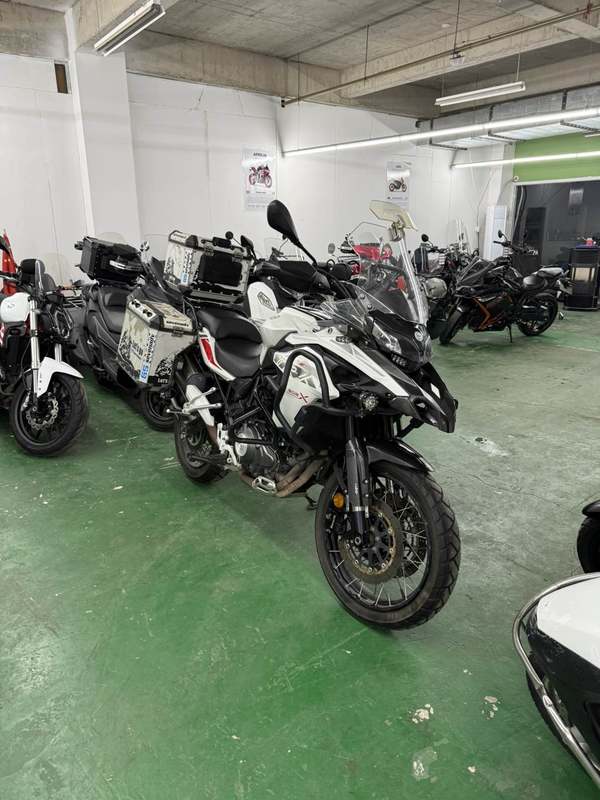 二手贝纳利金鹏 TRK502