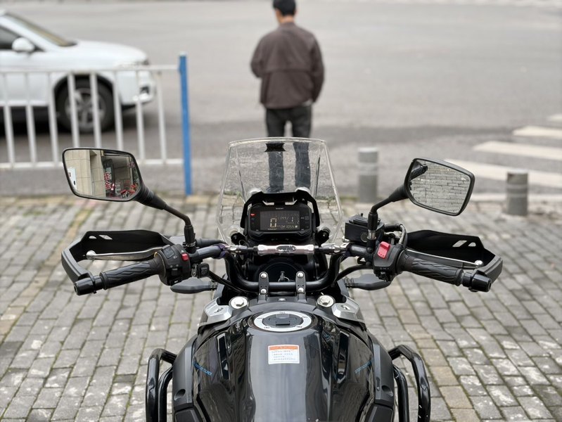 二手豪爵铃木DL250