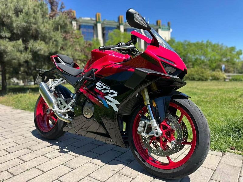 二手张雪机车500RR