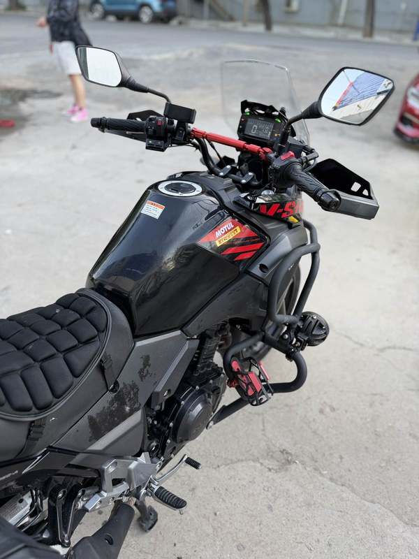 二手豪爵铃木DL250