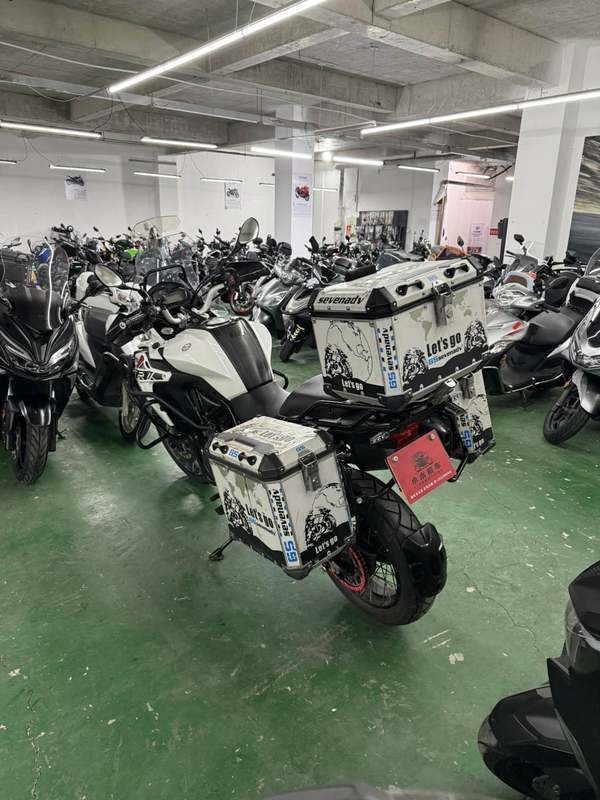 二手贝纳利金鹏 TRK502