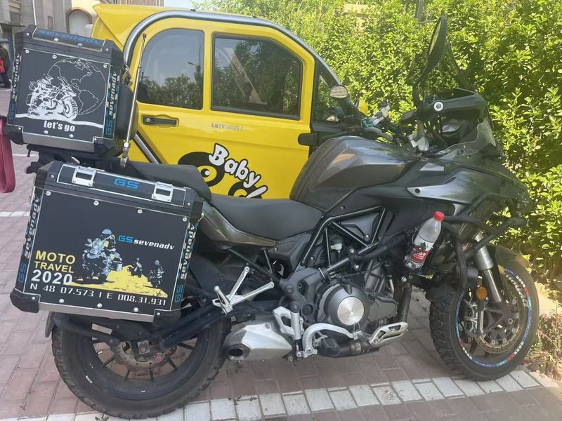 二手贝纳利金鹏 TRK502