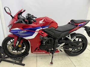 二手本田CBR400R