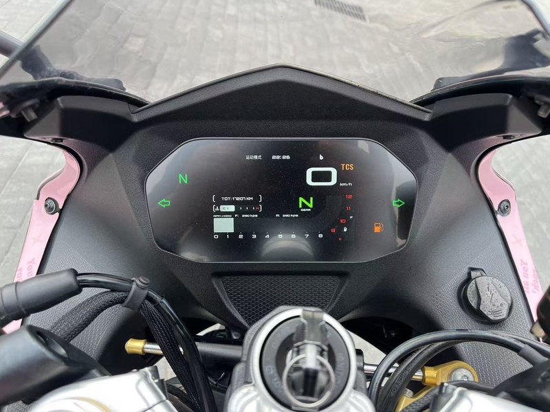 二手QJMOTOR赛800