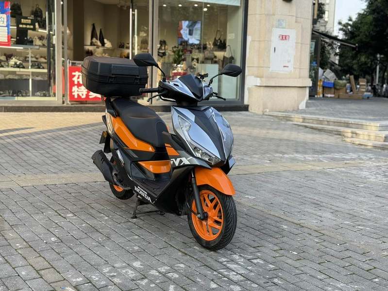 二手五羊本田NX125