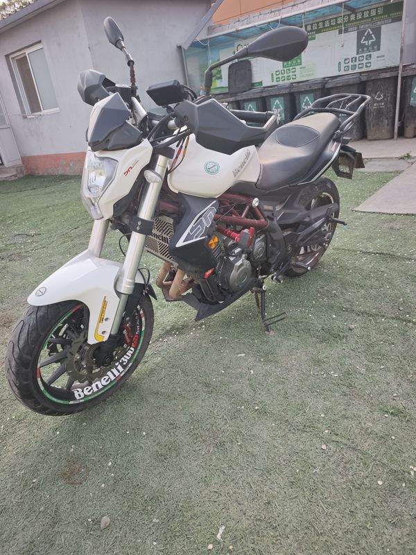 二手贝纳利蓝宝龙 BN302S