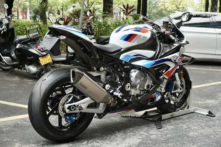 二手宝马M 1000 RR
