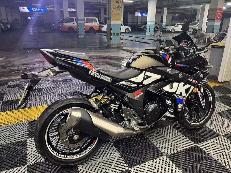 二手豪爵铃木GSX250R