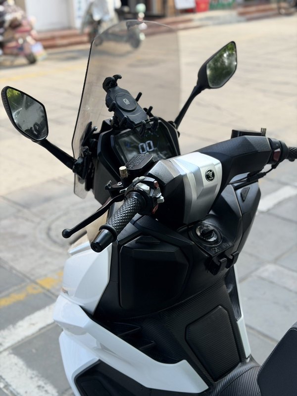 二手无极SR250GT