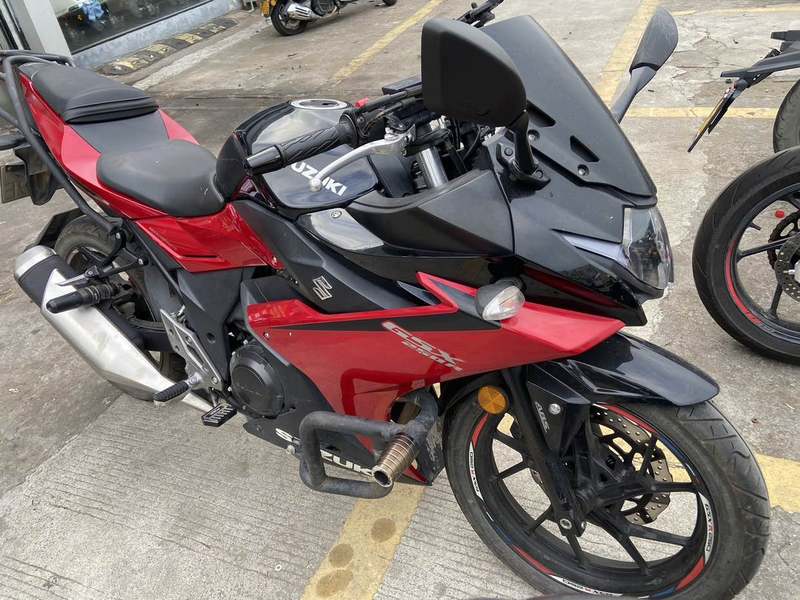 二手豪爵铃木GSX250R