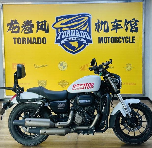 二手QJMOTOR闪300
