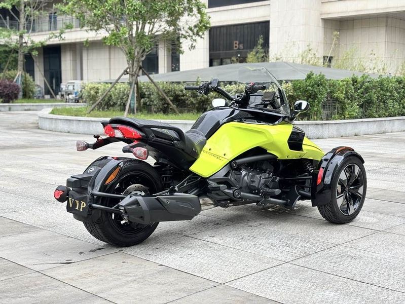 二手庞巴迪Spyder F3 