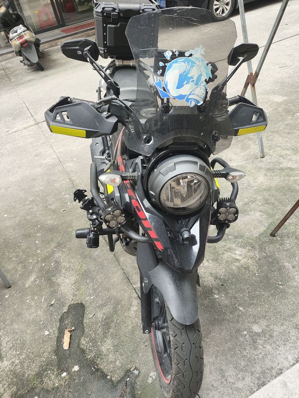 二手豪爵铃木DL250