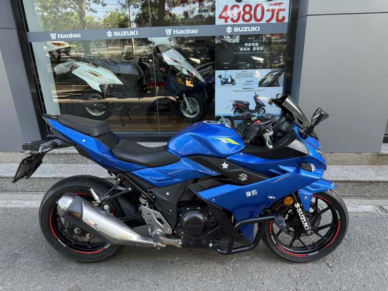 二手豪爵铃木GSX250R