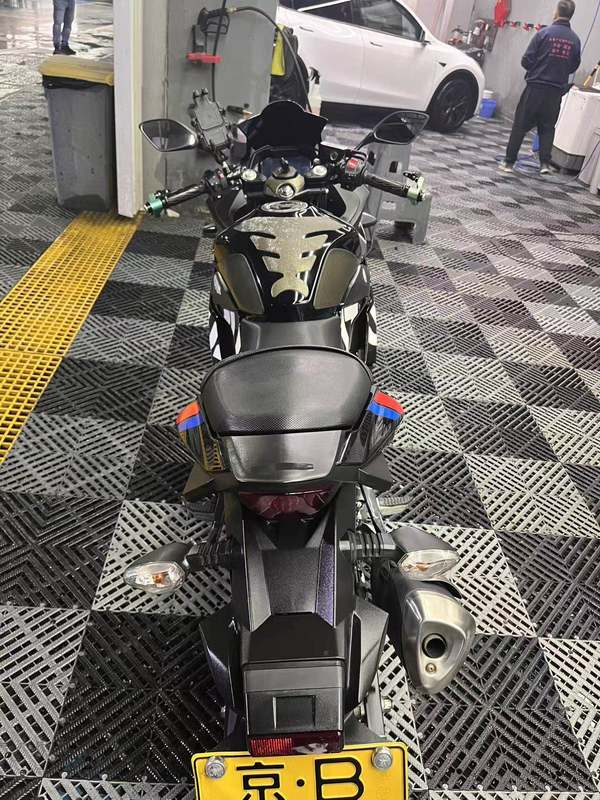 二手豪爵铃木GSX250R