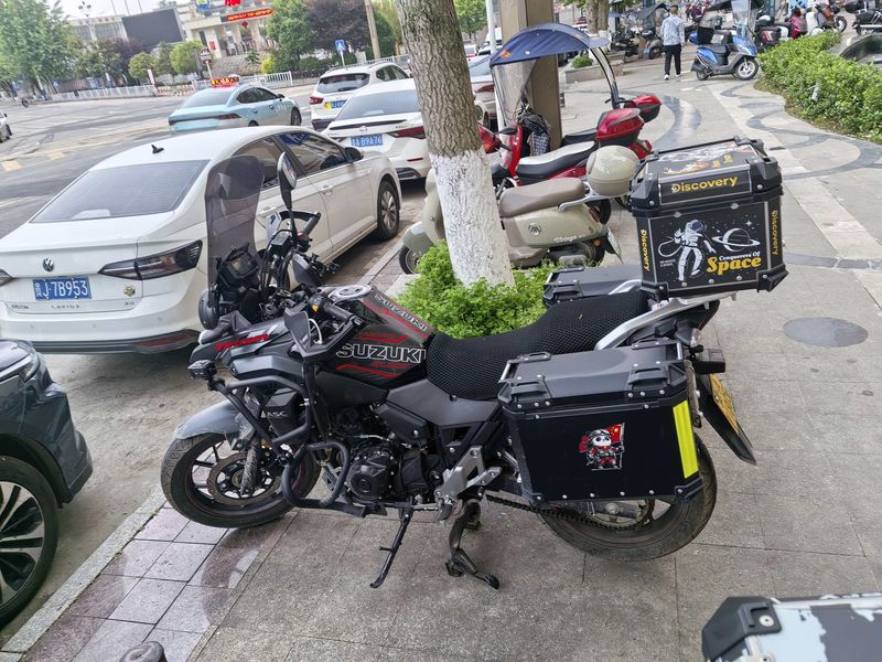 二手豪爵铃木DL250
