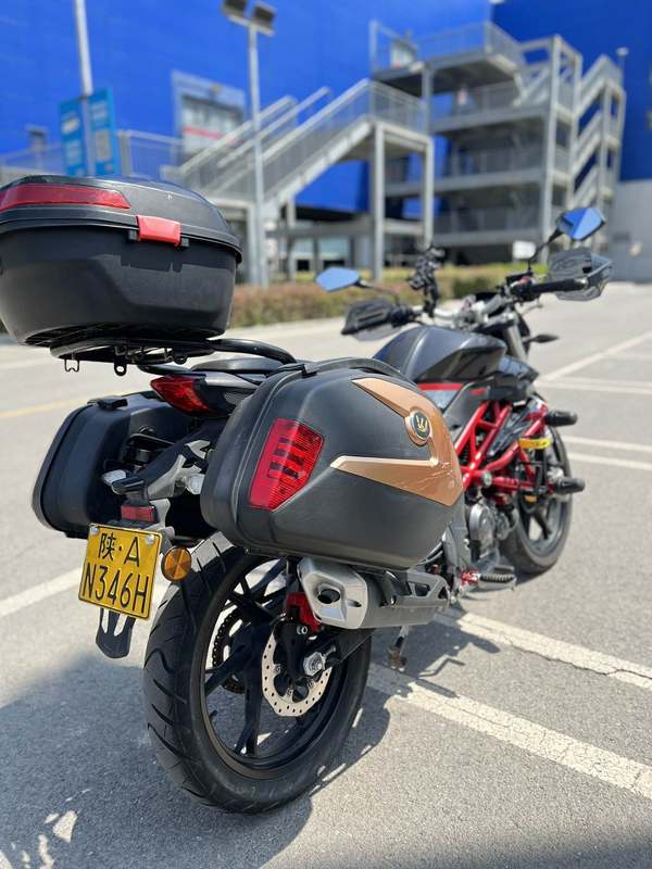 二手贝纳利红宝龙 TNT150i