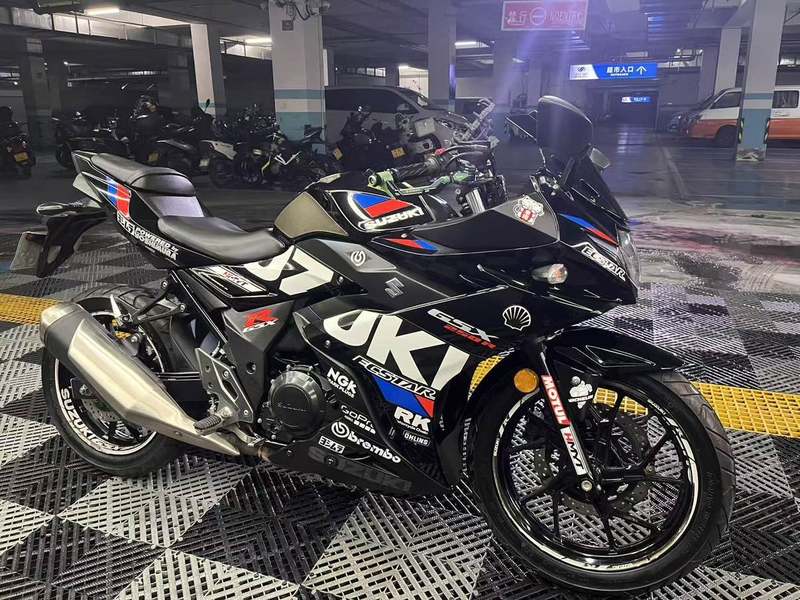 二手豪爵铃木GSX250R