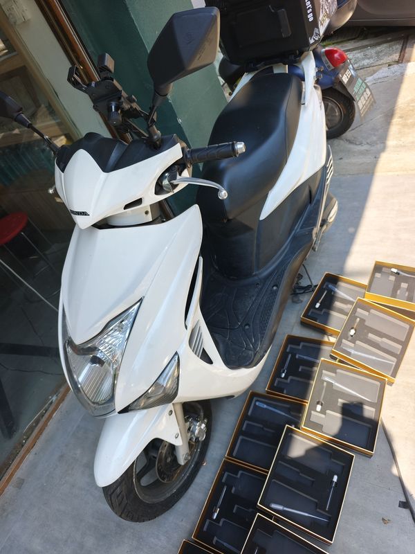 二手新大洲本田魔戟SDH125T-28