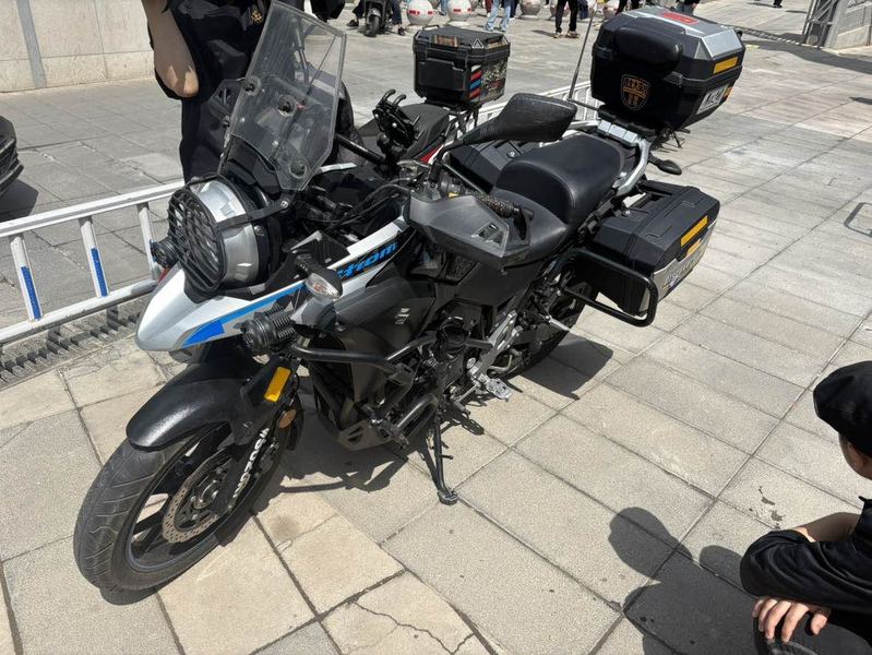 二手豪爵铃木DL250