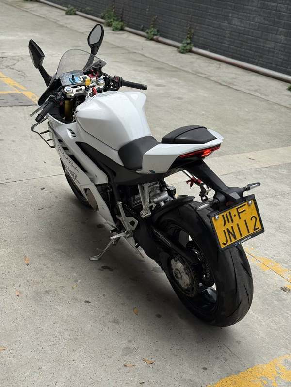 二手张雪机车500RR