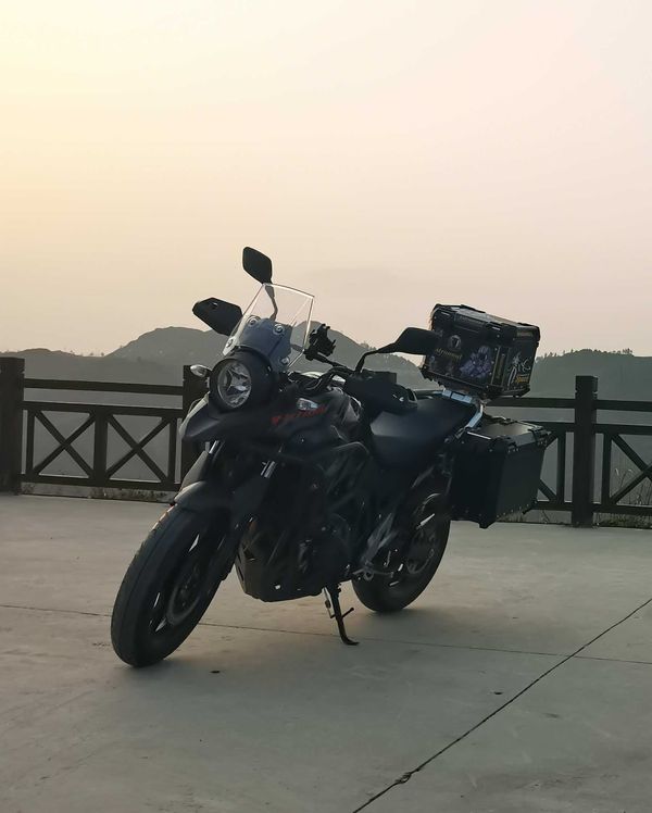 二手豪爵铃木DL250