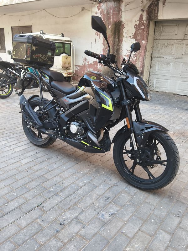 二手贝纳利小迅龙 BN150S
