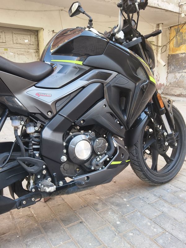 二手贝纳利小迅龙 BN150S