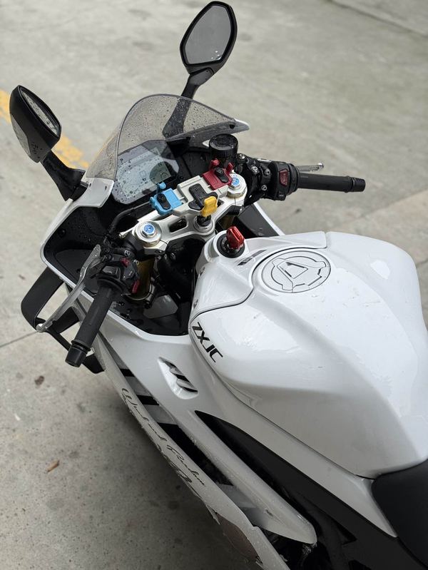 二手张雪机车500RR