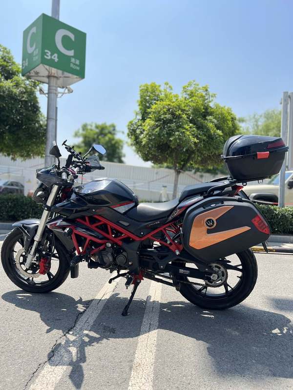 二手贝纳利红宝龙 TNT150i