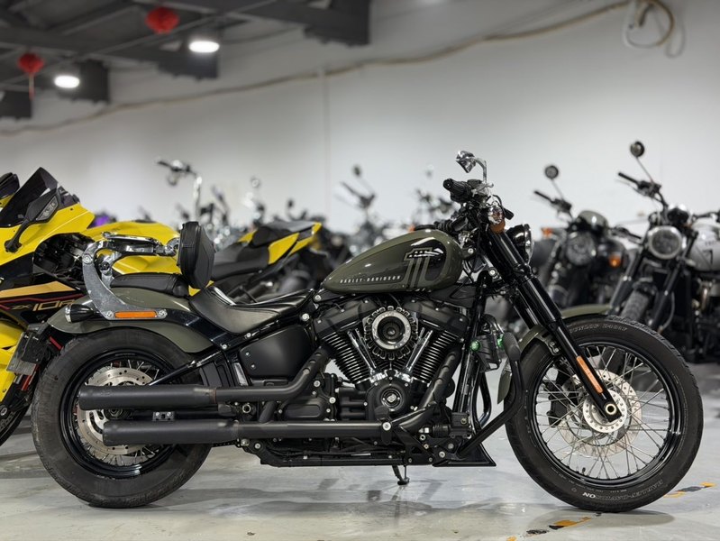 二手哈雷戴维森街霸 Street Bob