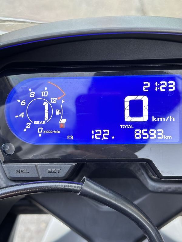 二手本田CBR400R