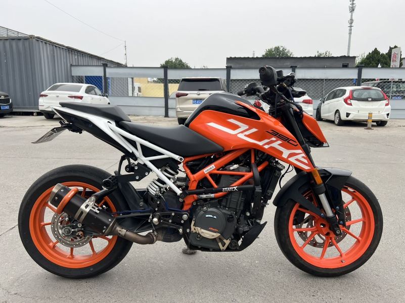 二手KTMR2R390 Duke