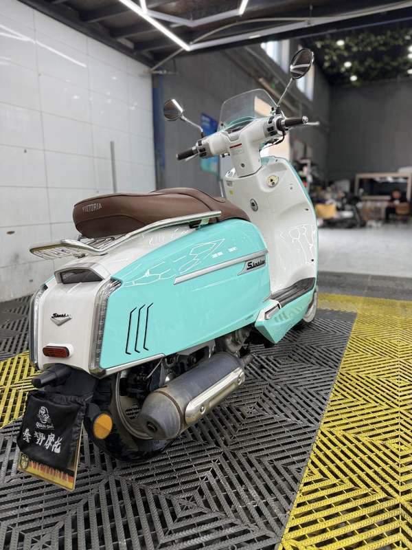 二手维多利亚Sixties 300i