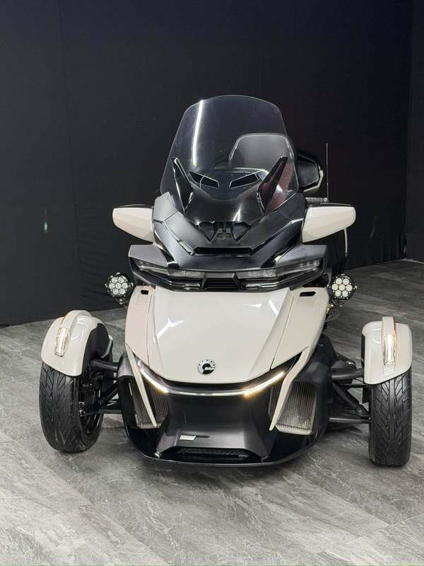 二手庞巴迪Spyder RT