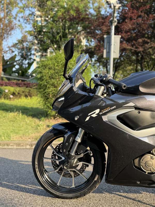 二手QJMOTOR赛250
