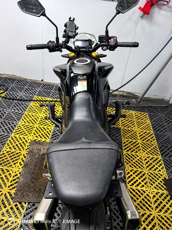 二手豪爵XCR300