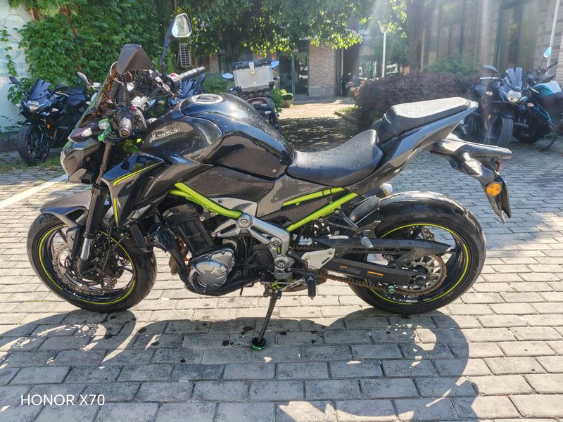 二手川崎Z900