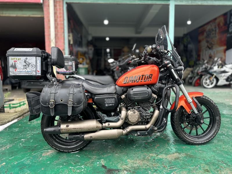二手QJMOTOR闪300