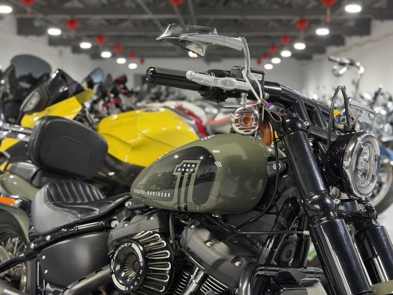 二手哈雷戴维森街霸 Street Bob