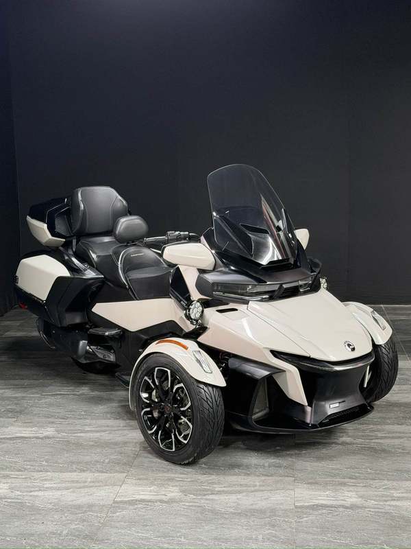 二手庞巴迪Spyder RT