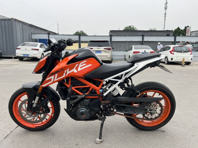 二手KTMR2R390 Duke