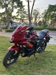 二手济南铃木极客飒 Gixxer 155