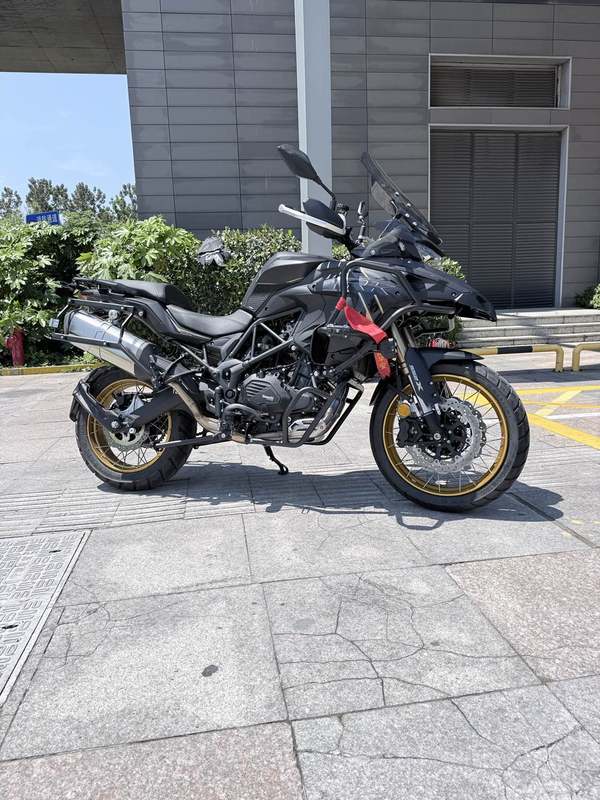 二手贝纳利TRK552