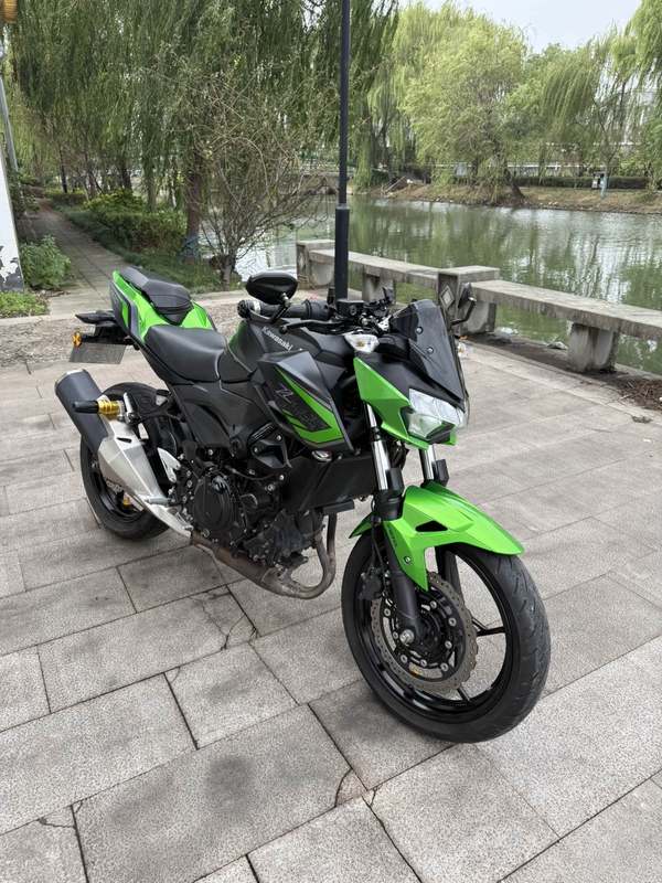 二手川崎Z400