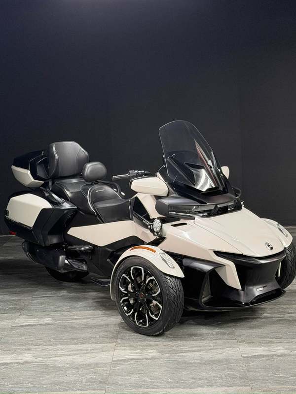 二手庞巴迪Spyder RT